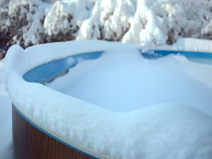 Remove Snow From Your Pool Cover, How To Remove Snow From Above Ground Pool Cover