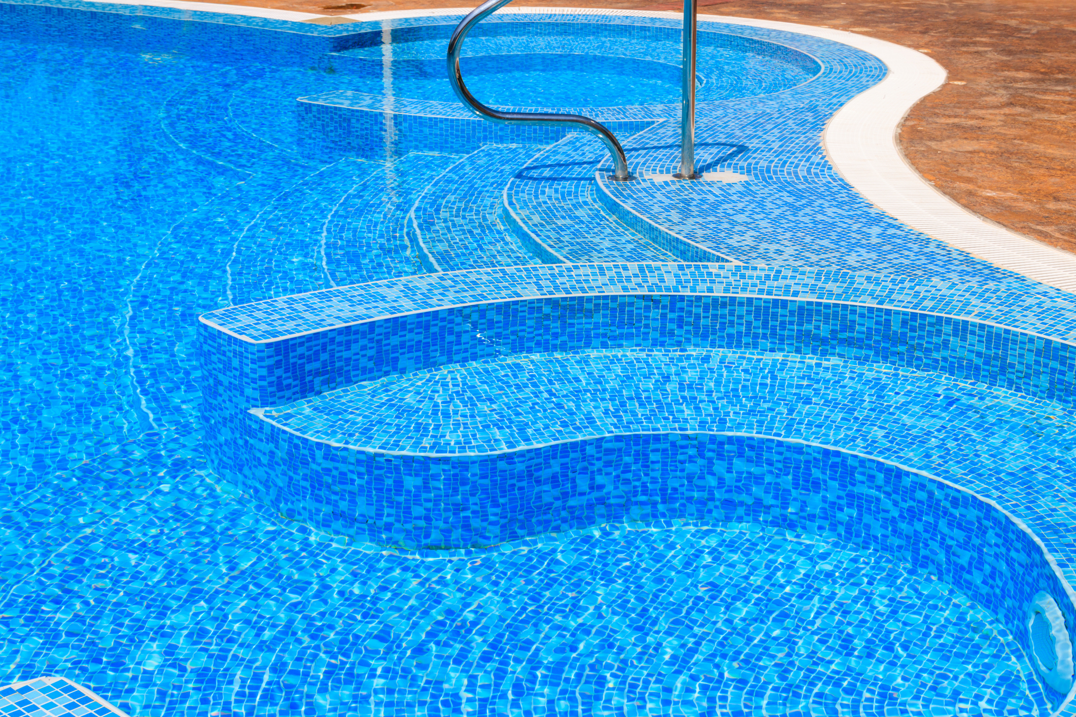 Top 5 Reasons to Use Borates in Your Swimming Pool